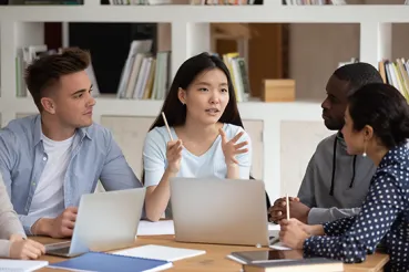 Multinational students in group learning