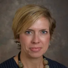 Amy Trauth headshot